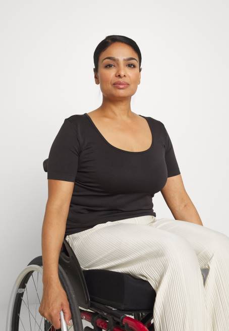 basic t-shirt siyah Anna Field F202374 kadınlar